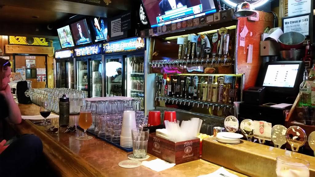 Maxs Taphouse | restaurant | 737 S Broadway, Baltimore, MD 21231, USA | 4106756297 OR +1 410-675-6297