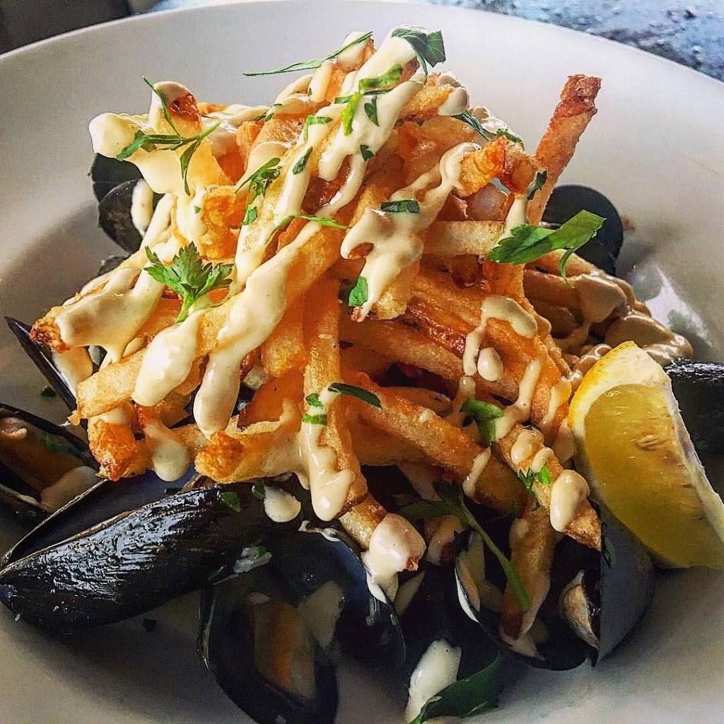 Solstice Kitchen & Wine Bar | restaurant | 841-4 Sparkleberry Ln, Columbia, SC 29229, USA | 8037886966 OR +1 803-788-6966