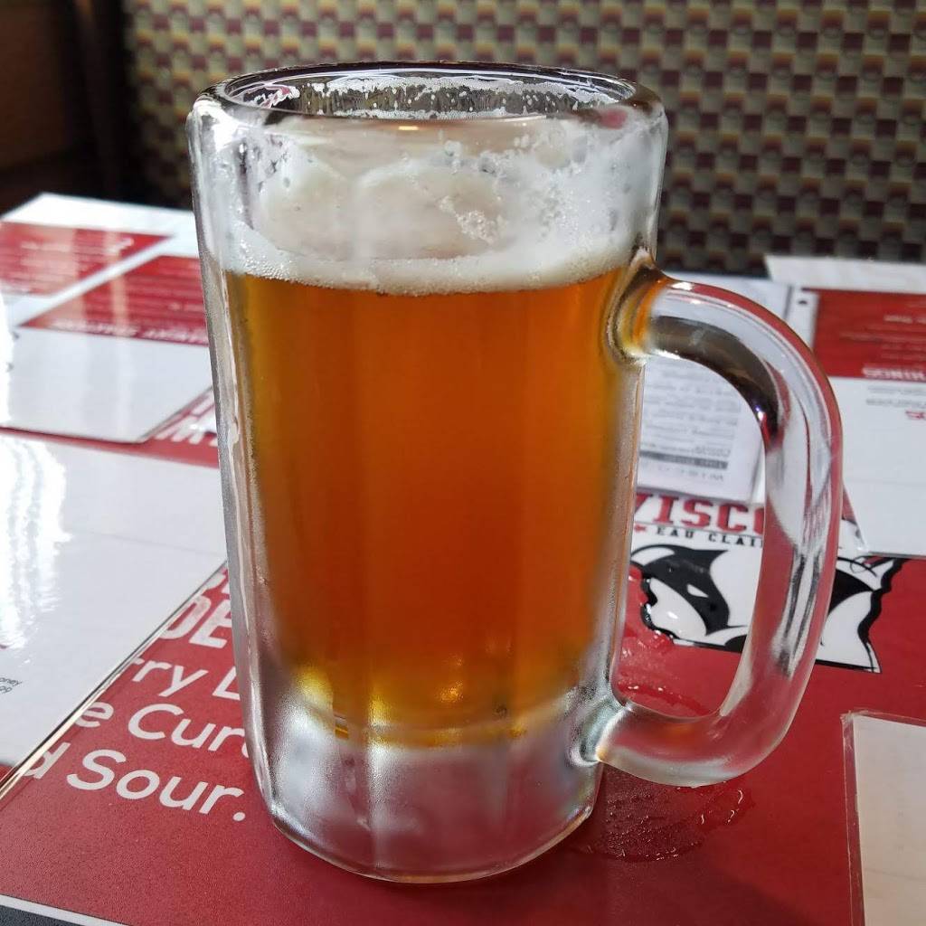 Wiscos Eau Claire | restaurant | 1920 S Hastings Way, Eau Claire, WI 54701, USA | 7158958542 OR +1 715-895-8542