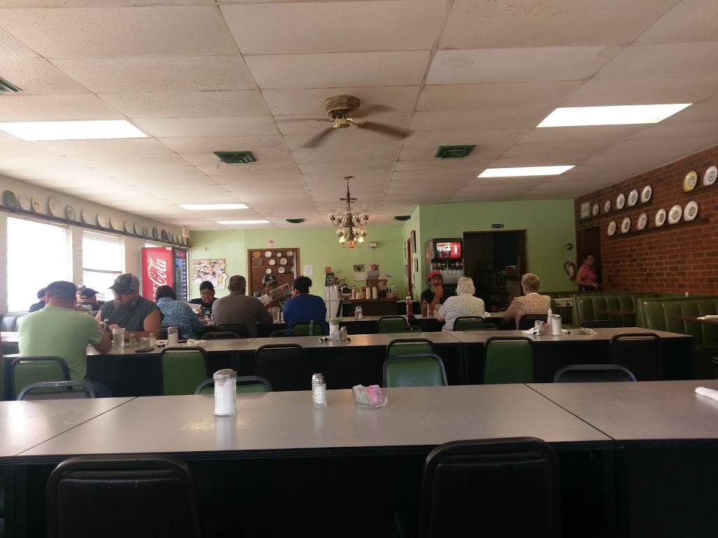 Matt & Julias | restaurant | 1549 S Ida St, Wichita, KS 67211, USA | 3162626888 OR +1 316-262-6888