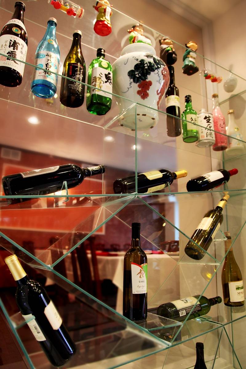 August Moon | restaurant | 300 E Main St, Norristown, PA 19401, USA | 6102774008 OR +1 610-277-4008