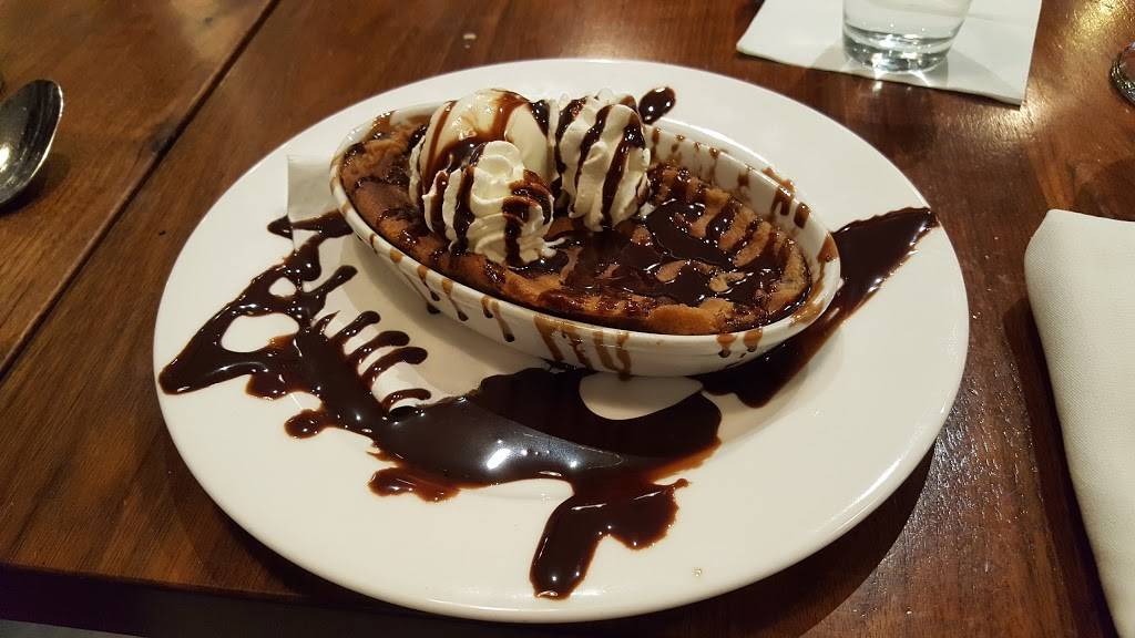 The Boathouse at Short Pump Town Center | restaurant | 11800 W Broad St #950, Richmond, VA 23233, USA | 8043607200 OR +1 804-360-7200