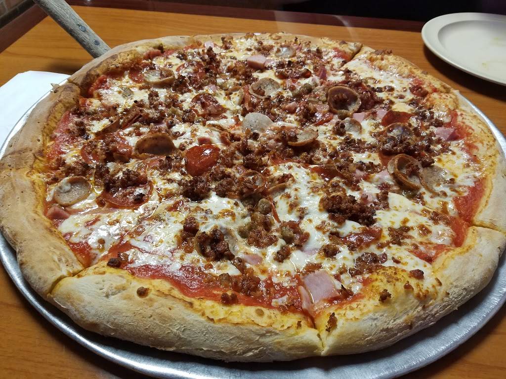 La Villa Italian Restaurant | restaurant | 8109 Timberlake Rd, Lynchburg, VA 24502, USA | 4345824700 OR +1 434-582-4700