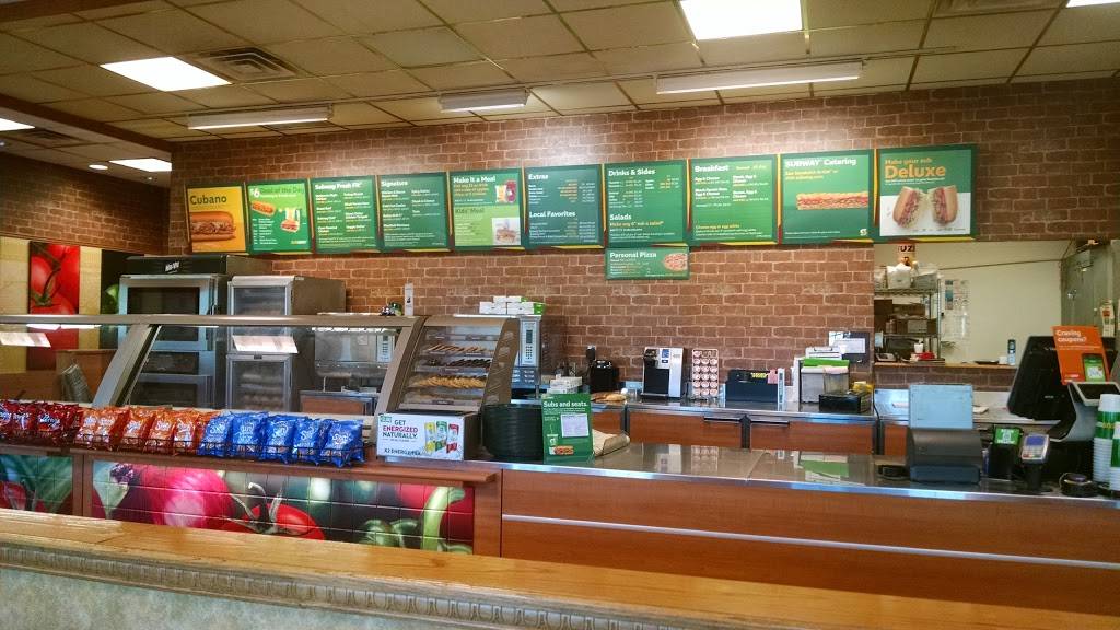 Subway | restaurant | 212400 WI-97, Stratford, WI 54484, USA | 7156873335 OR +1 715-687-3335