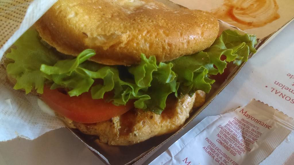 Chick-fil-A | restaurant | 2530 Sandy Plains Rd, Marietta, GA 30066, USA | 7709772455 OR +1 770-977-2455