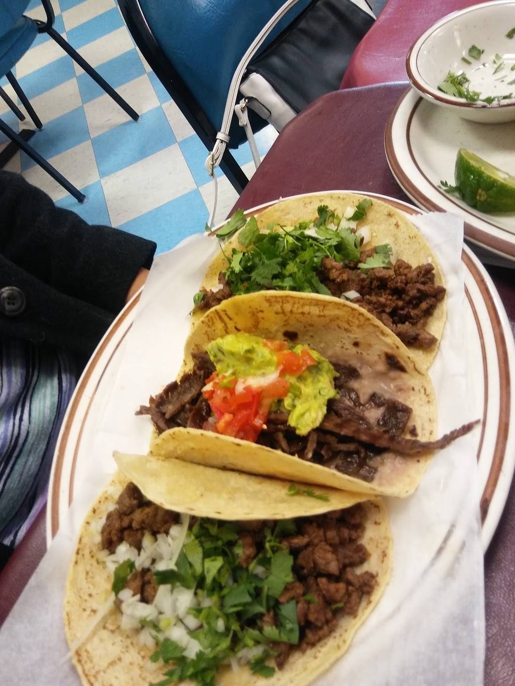 La Cecina | restaurant | 1934 W 47th St, Chicago, IL 60609, USA | 7739279444 OR +1 773-927-9444