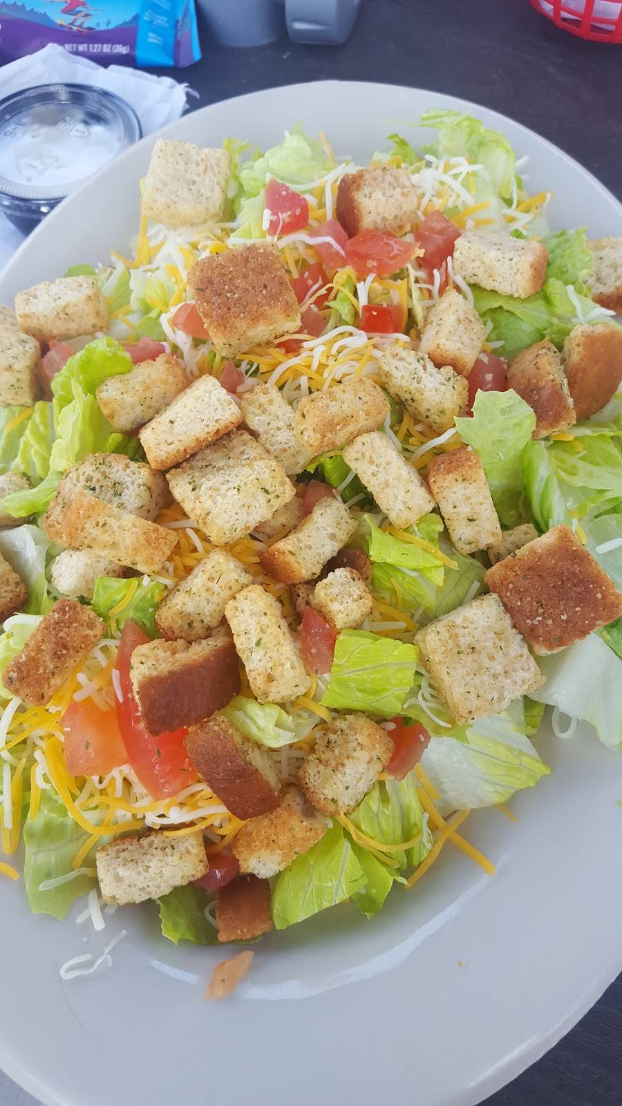 Skinnys Bar & Grill | restaurant | 13228 US-19, Hudson, FL 34667, USA | 7278634400 OR +1 727-863-4400