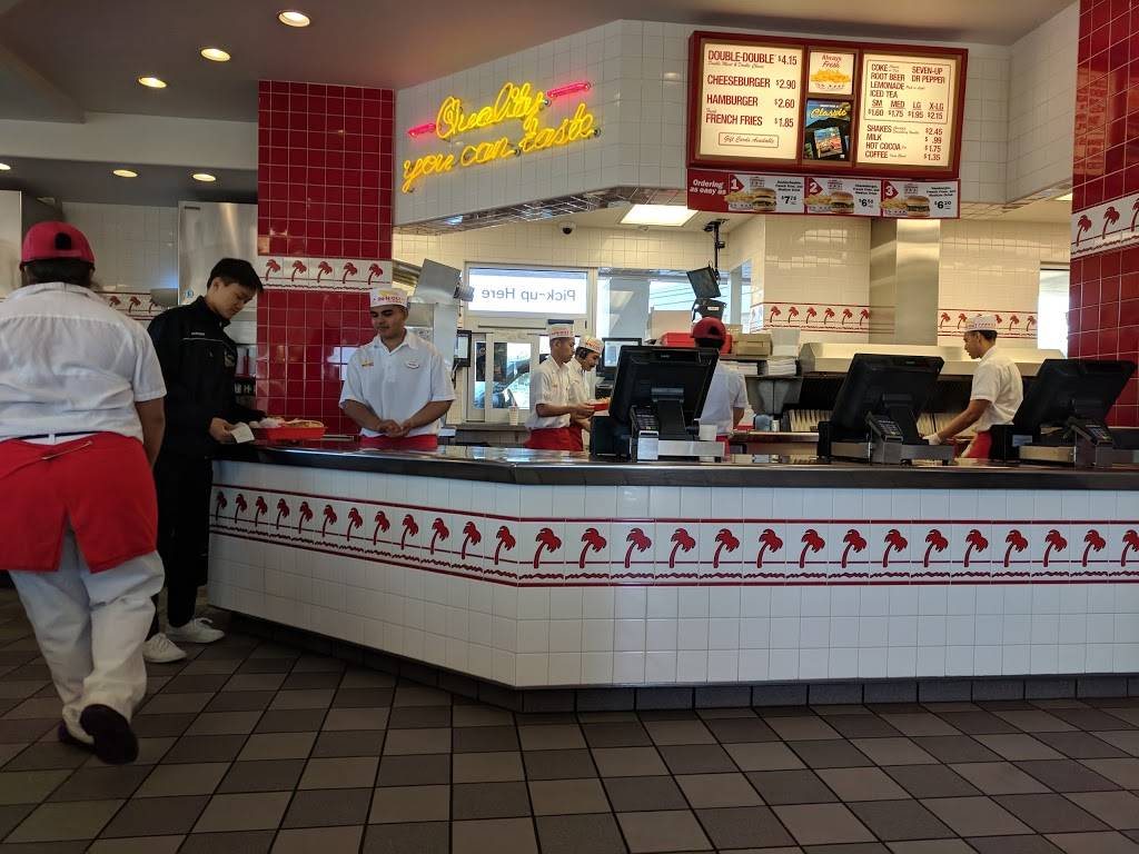 In-N-Out Burger | restaurant | 2950 E Capitol Expy, San Jose, CA 95148, USA | 8007861000 OR +1 800-786-1000