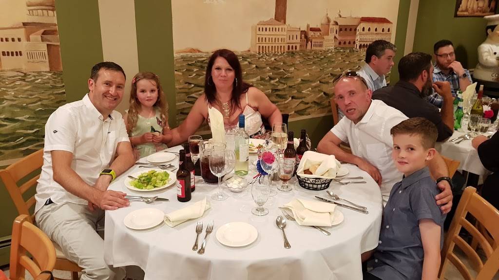 Marios | restaurant | 655 Broadway, Massapequa, NY 11758, USA | 5167971122 OR +1 516-797-1122