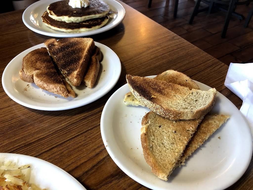 Dennys | restaurant | 73669-91 Twentynine Palms Highway, Twentynine Palms, CA 92277, USA | 7603613550 OR +1 760-361-3550