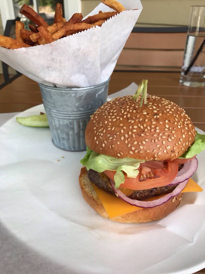 Gladstone Tavern | restaurant | 273 Main St, Gladstone, NJ 07934, USA | 9082349055 OR +1 908-234-9055