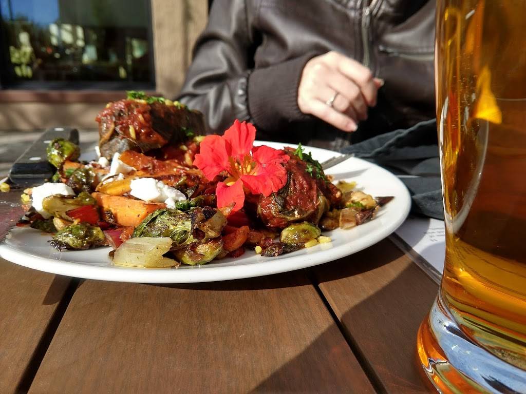 Farm Table Foundation | restaurant | 110 Keller Ave N, Amery, WI 54001, USA | 7152684500 OR +1 715-268-4500