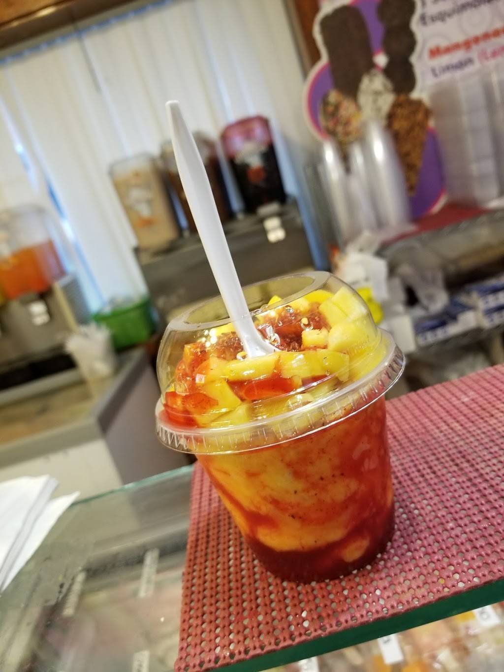 Chicken Palace | restaurant | 1937 W Forest Home Ave, Milwaukee, WI 53204, USA | 4143848401 OR +1 414-384-8401