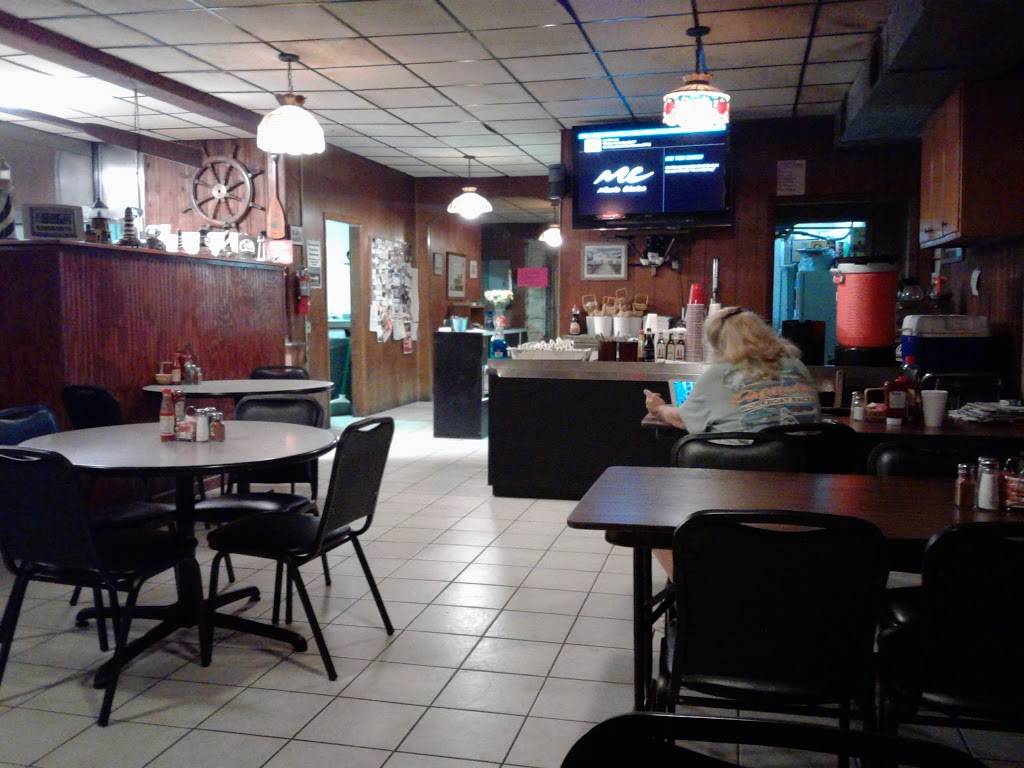 Owens Marina Restaurant | restaurant | 259 Mingee St, Poquoson, VA 23662, USA | 7578688407 OR +1 757-868-8407