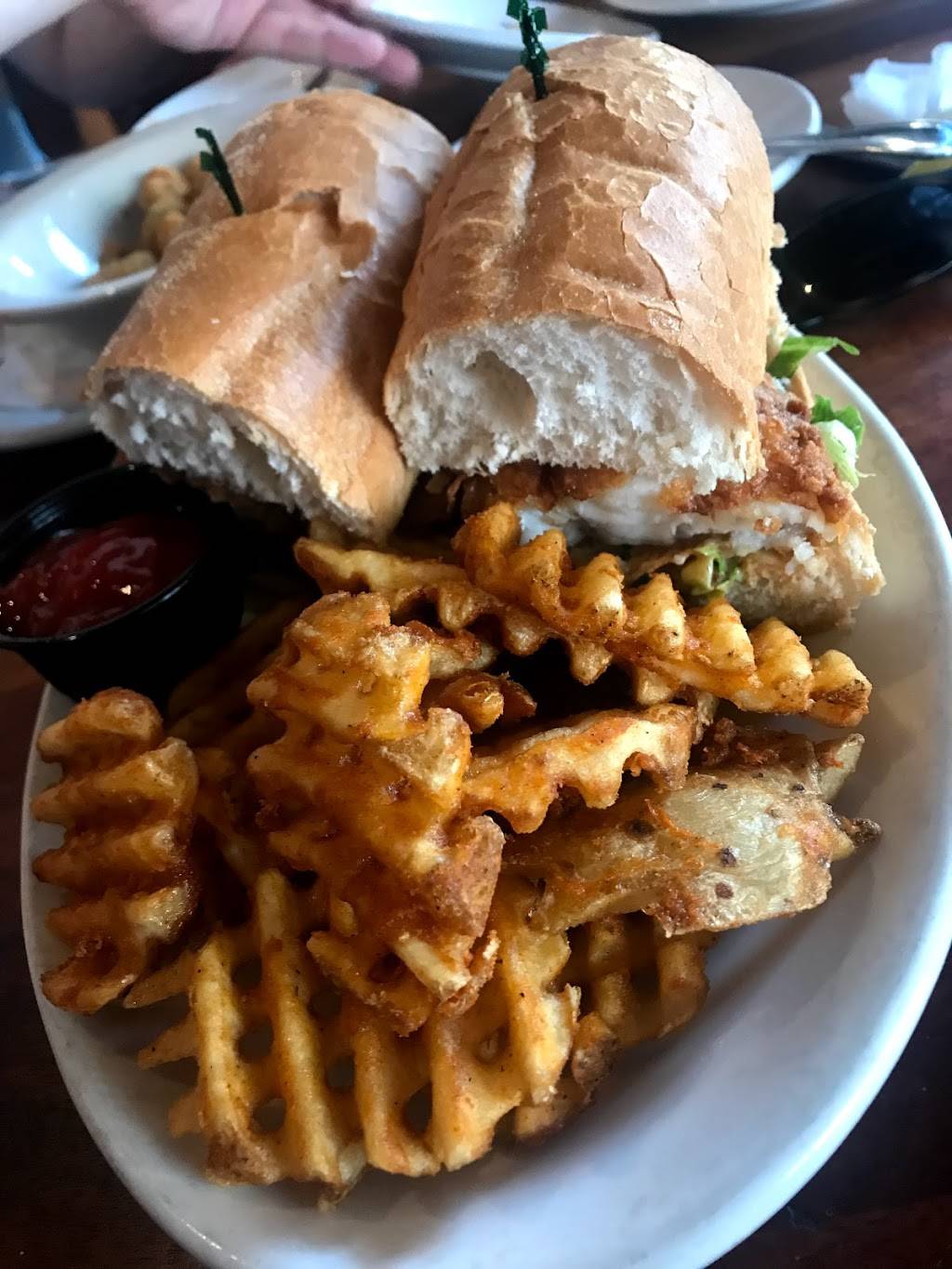 Okras Louisiana Bistro | restaurant | 9110 Center St, Manassas, VA 20110, USA | 7033683427 OR +1 703-368-3427