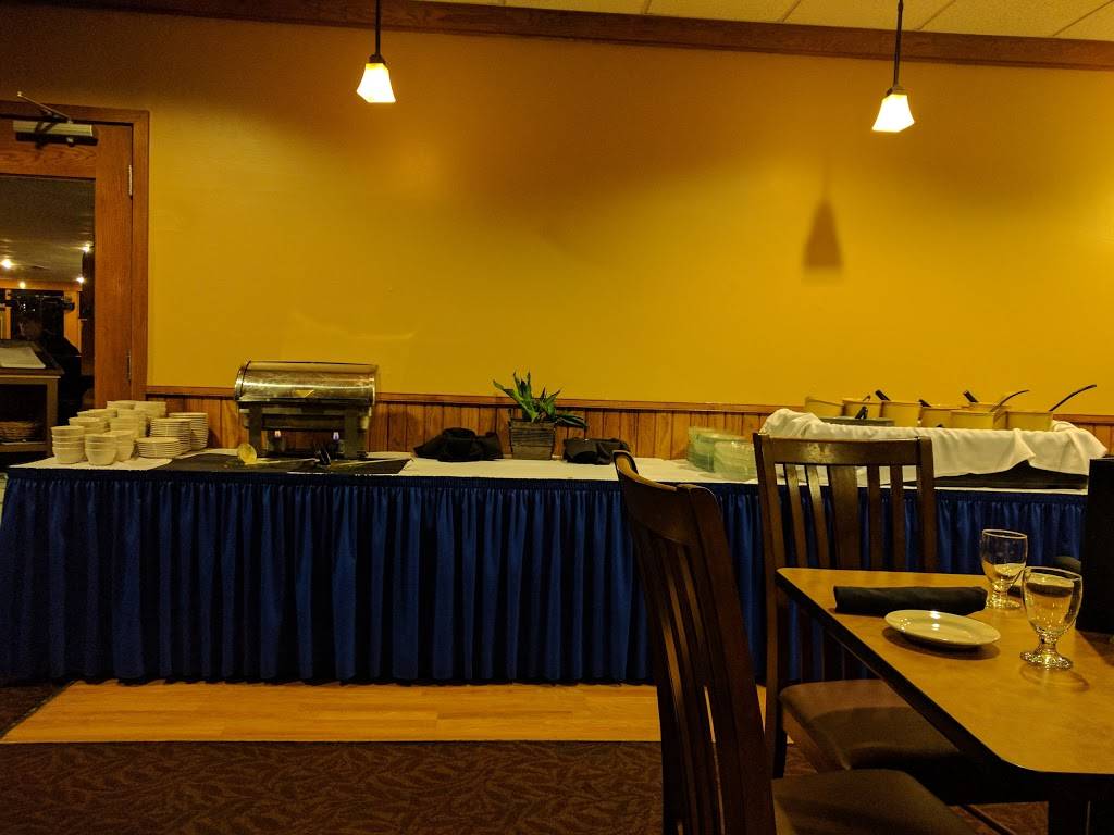 Greenside Grille at Lake Arrowhead | restaurant | 1195 Apache Ln, Nekoosa, WI 54457, USA | 7153253341 OR +1 715-325-3341