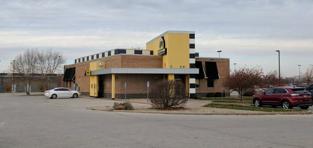 Buffalo Wild Wings | meal takeaway | 1724 E Jackson, Macomb, IL 61455, USA | 3098335707 OR +1 309-833-5707