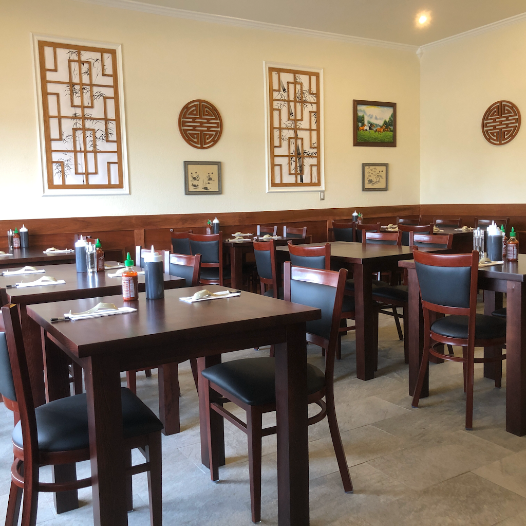 Phở Charlotte | restaurant | 1225 Tamiami Trail A4, Port Charlotte, FL 33953, USA | 9419799689 OR +1 941-979-9689