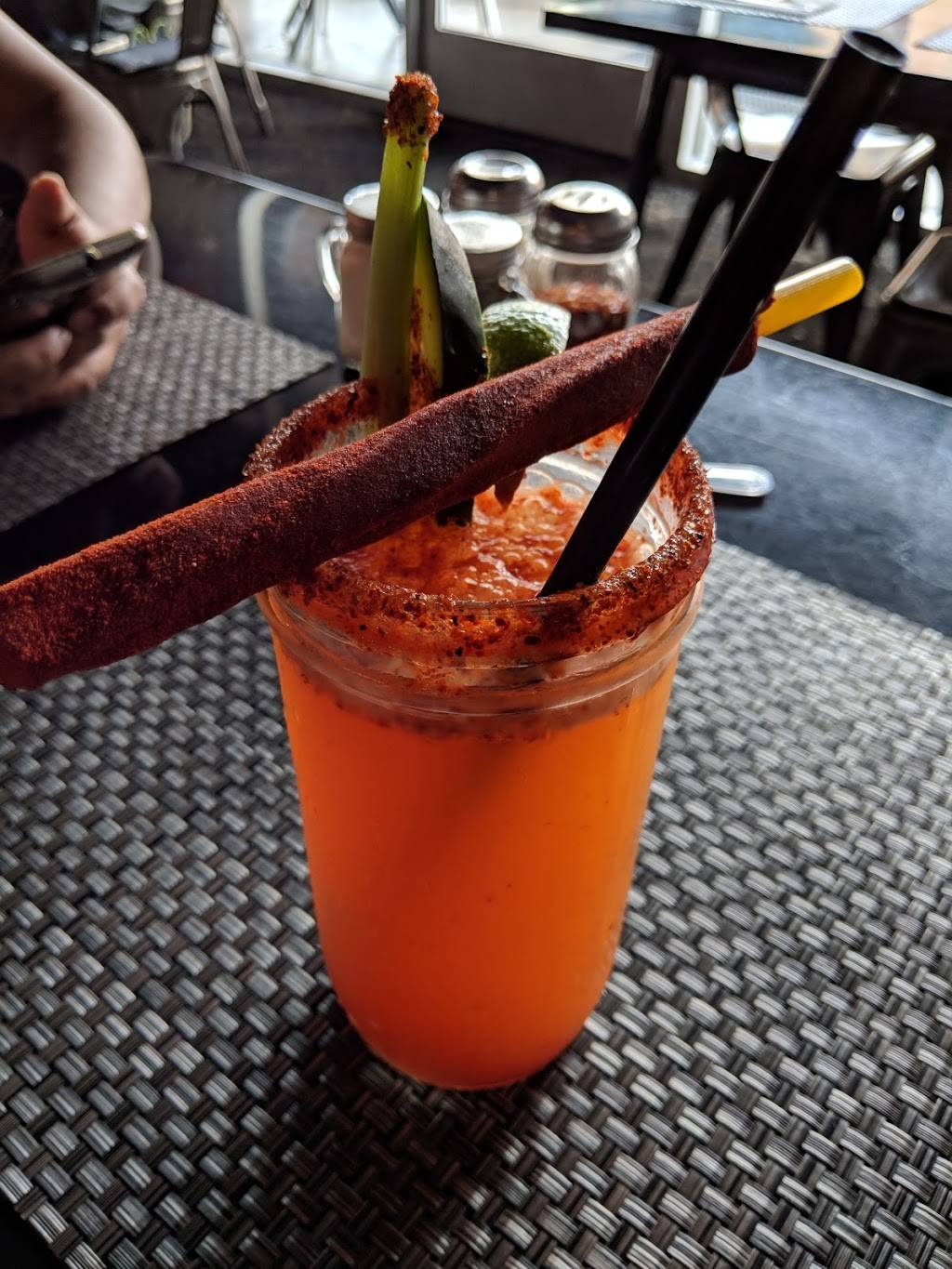 Pints & Quarts Gastropub | restaurant | 17600 Collier Ave Suite 147A, Lake Elsinore, CA 92530, USA | 9516740010 OR +1 951-674-0010