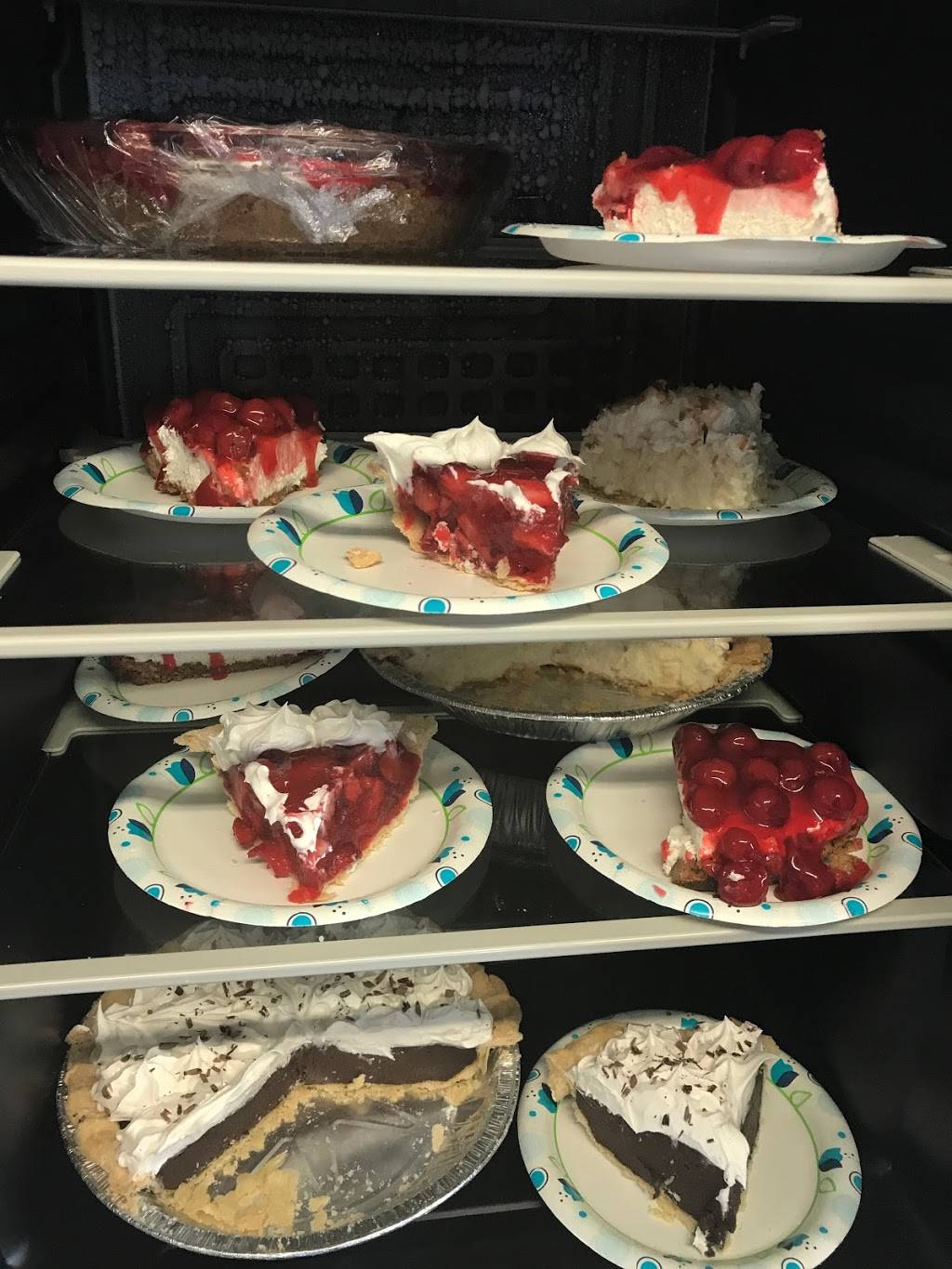 HAMPTONS | restaurant | 117 W 2nd Ave, El Dorado, KS 67042, USA | 3164525600 OR +1 316-452-5600