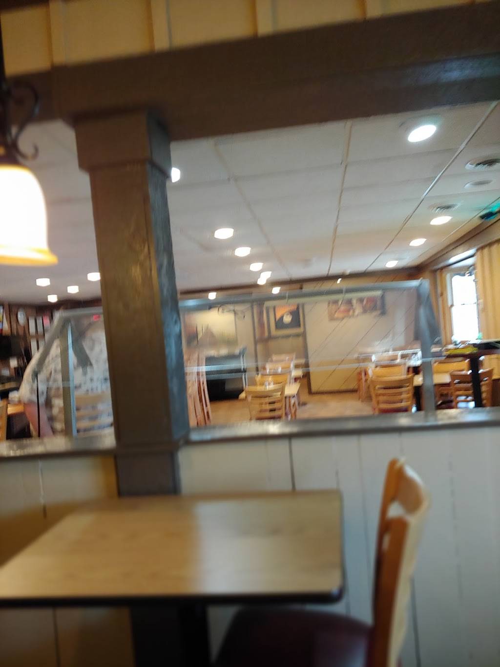 Johnnys Cafe | restaurant | 89 E Grand Ave, Fox Lake, IL 60020, USA | 8476295124 OR +1 847-629-5124