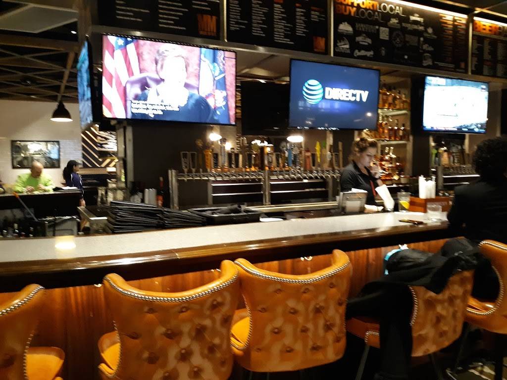 Maggie McFlys of Albany | restaurant | Crossgates Mall, 1 Crossgates Rd, Albany, NY 12203, USA | 5186085647 OR +1 518-608-5647