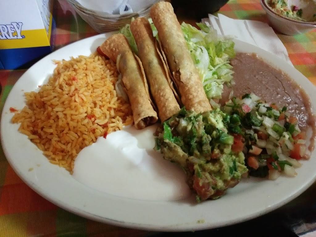 La Quebradita | restaurant | 4047 W North Ave, Chicago, IL 60651, USA | 7734899610 OR +1 773-489-9610