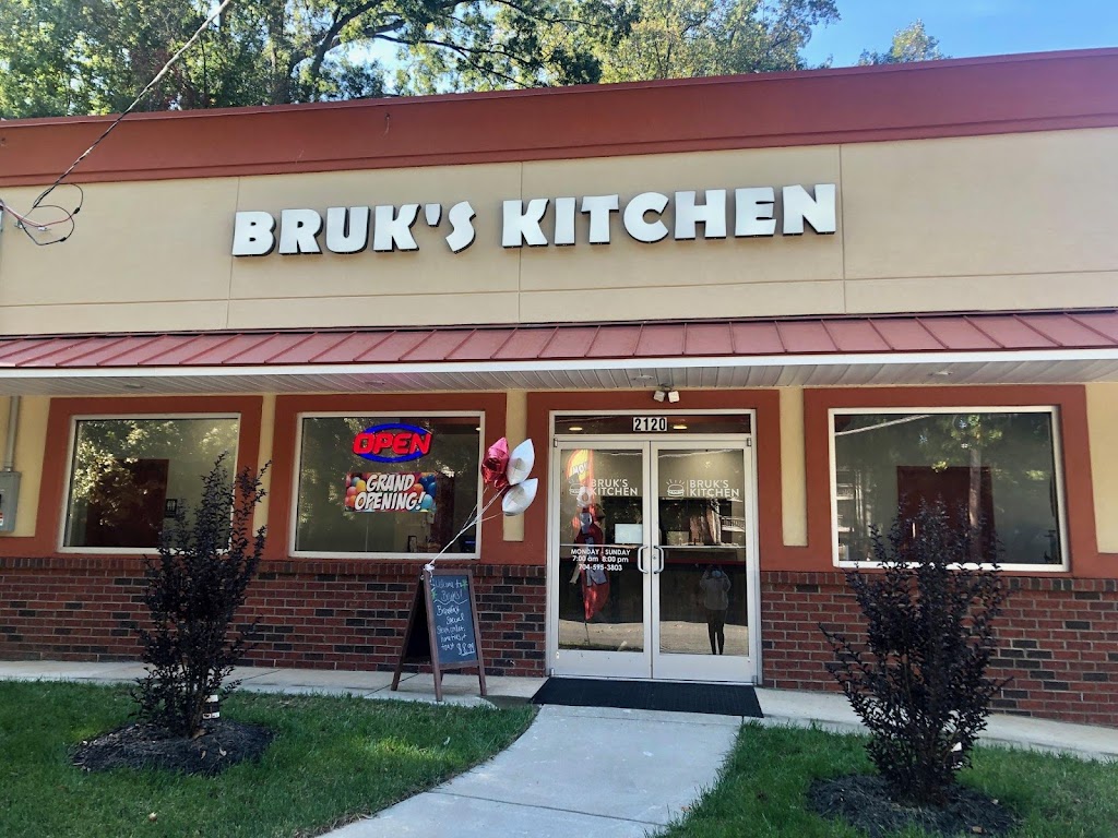 Bruks Kitchen | restaurant | 2120 Kilborne Dr, Charlotte, NC 28205, USA | 7045953803 OR +1 704-595-3803