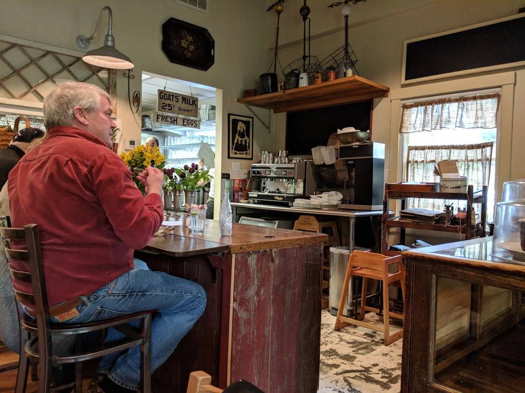 Mamies | restaurant | 162 Baker Rd, Roxbury, CT 06783, USA | 8602100618 OR +1 860-210-0618