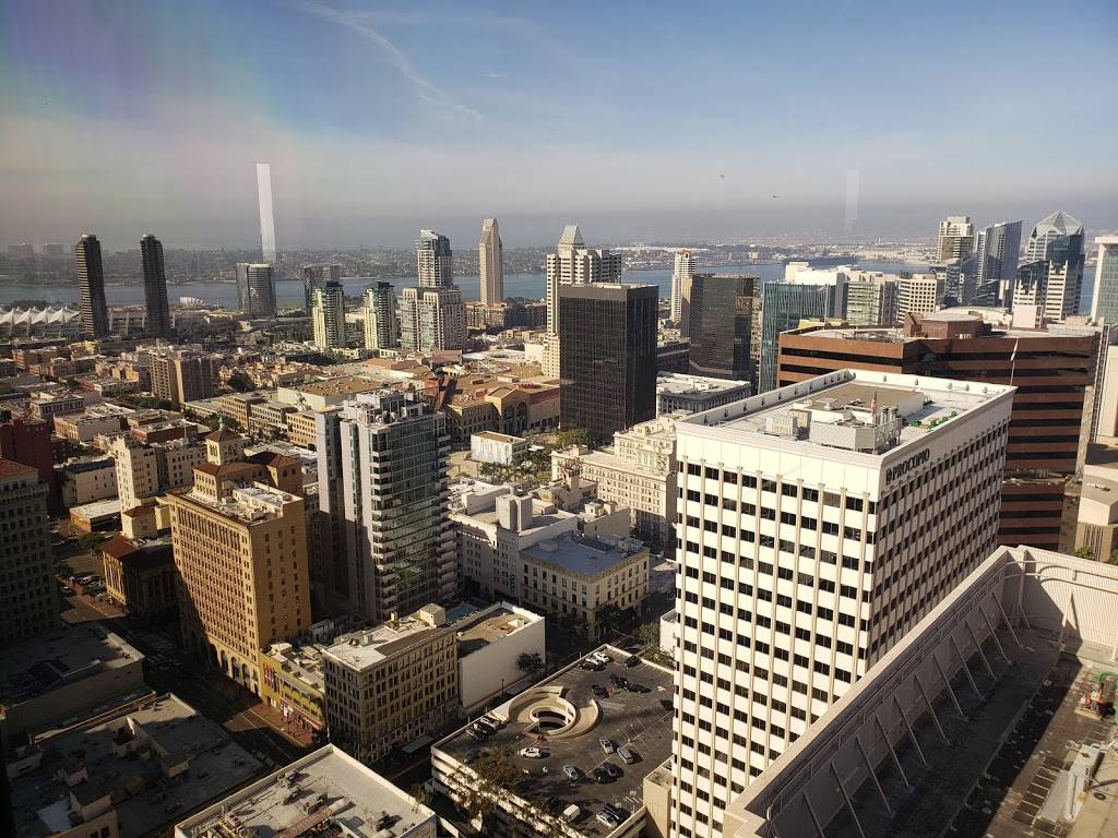 University Club Atop Symphony Towers | restaurant | 750 B St #3400, San Diego, CA 92101, USA | 6192345200 OR +1 619-234-5200