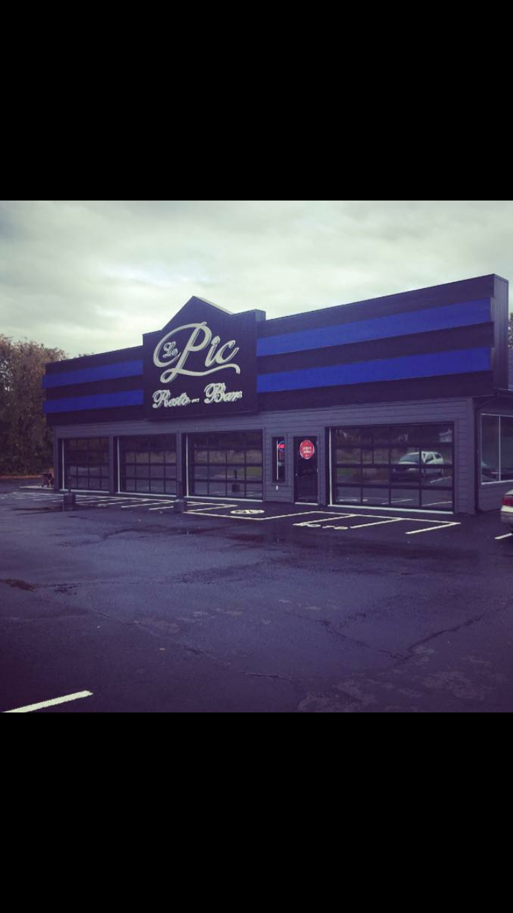 Resto-Bar Le Pic | restaurant | 2035 Route du Carrefour, Val-des-Monts, QC J8N 5B5, Canada | 8196717272 OR +1 819-671-7272