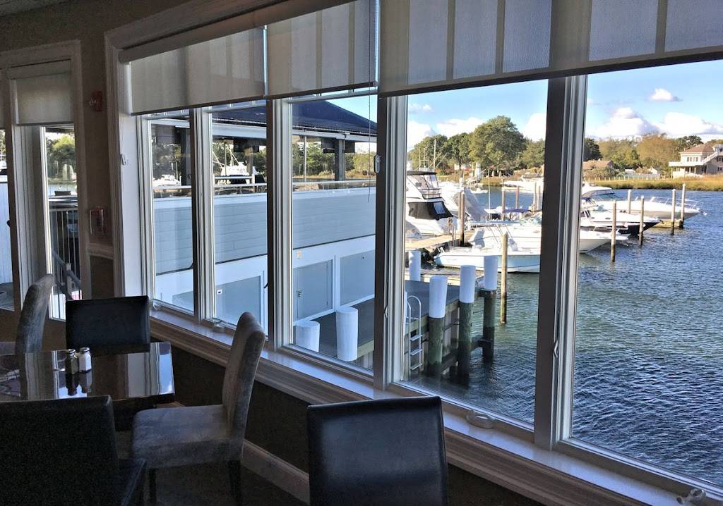 On The Docks | Waterfront Bar & Grill | restaurant | 177 Meeting House Creek Rd, Aquebogue, NY 11931, USA | 6318861160 OR +1 631-886-1160