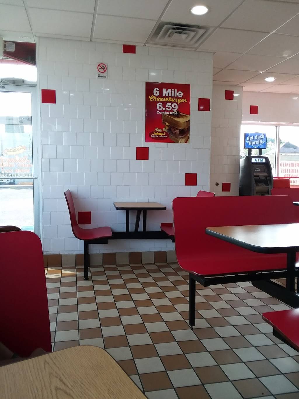 Johnnys Coney Island | restaurant | 5101 E McNichols Rd, Detroit, MI 48212, USA | 3133661220 OR +1 313-366-1220