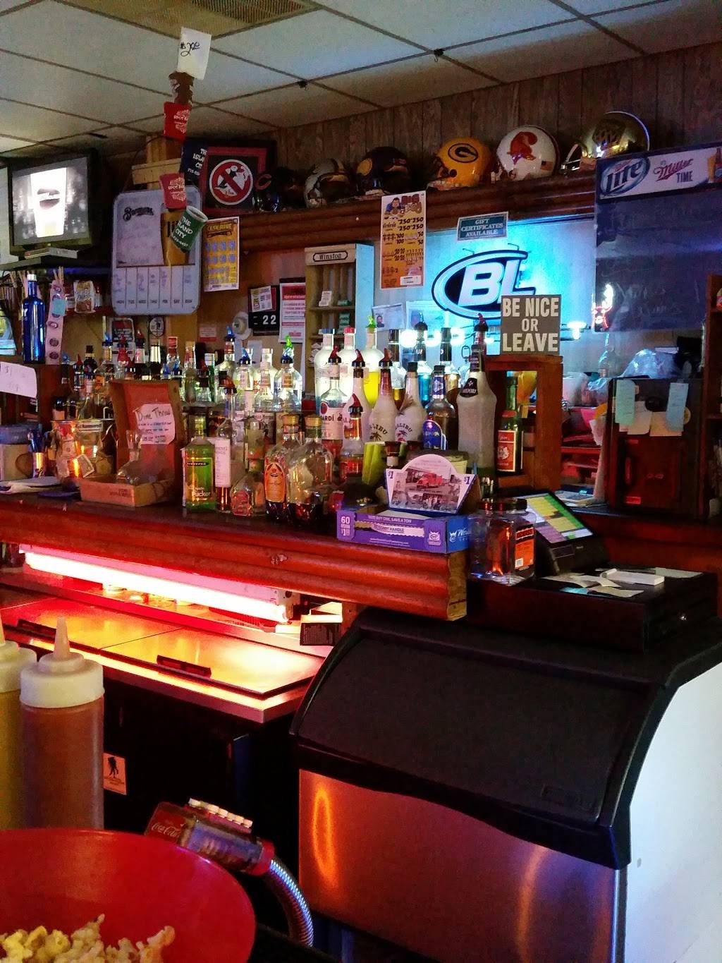Spot Bar | restaurant | 1327 2nd Ave, Cumberland, WI 54829, USA | 7158224457 OR +1 715-822-4457