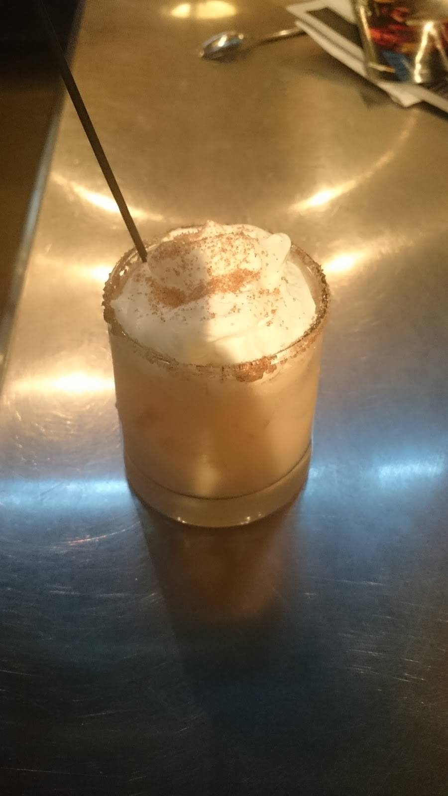 Candy-Sues | restaurant | 1810 N Pine St, Lumberton, NC 28358, USA | 9108024111 OR +1 910-802-4111