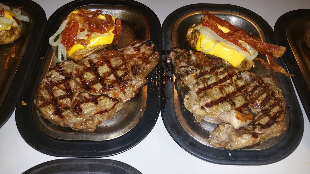 Black Angus Steakhouse | restaurant | 215 E 5th St, Canton, SD 57013, USA | 6059879000 OR +1 605-987-9000