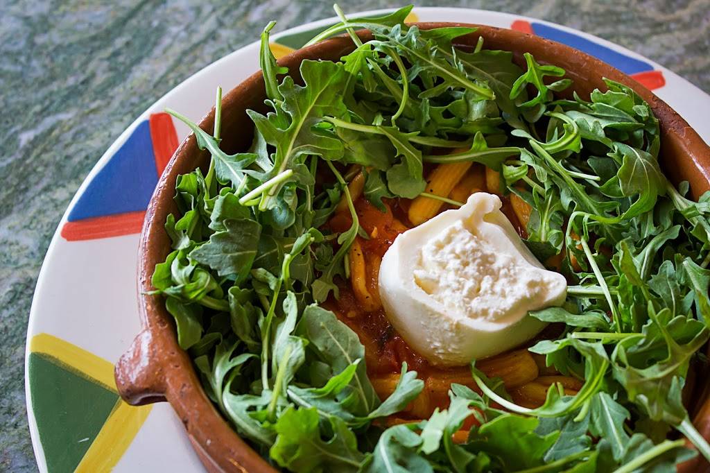 Pizzaiolo by Paninos | restaurant | 3704 N Broadway, Chicago, IL 60613, USA | 7734725004 OR +1 773-472-5004