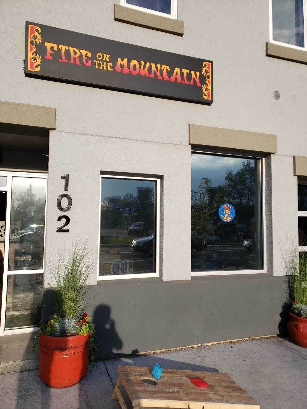 Fire On The Mountain-Wash Park | restaurant | 300 S Logan St #102, Denver, CO 80209, USA | 3034809464 OR +1 303-480-9464