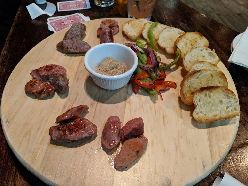 Breadsoda Bar, Deli & Billiards | restaurant | 2233 Wisconsin Ave NW, Washington, DC 20007, USA | 2023337445 OR +1 202-333-7445