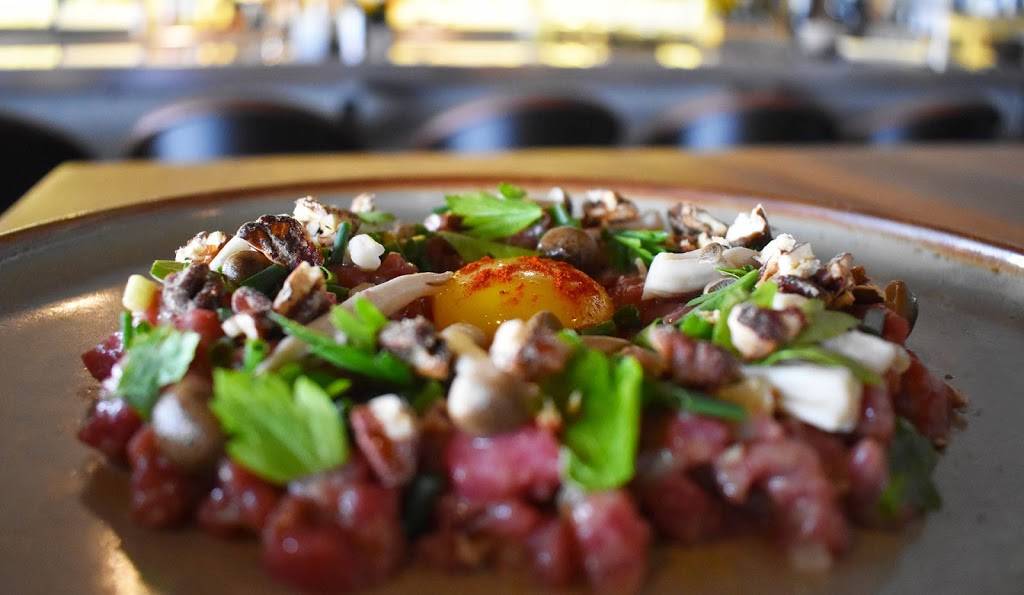 Chais58 | restaurant | 39 Chemin Fridolin-Simard, Estérel, QC J0T 1E0, Canada | 8883783735 OR +1 888-378-3735