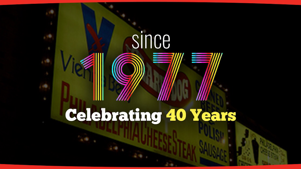 Clark Street Dog | restaurant | 3040 N Clark St, Chicago, IL 60657, USA | 7732816690 OR +1 773-281-6690