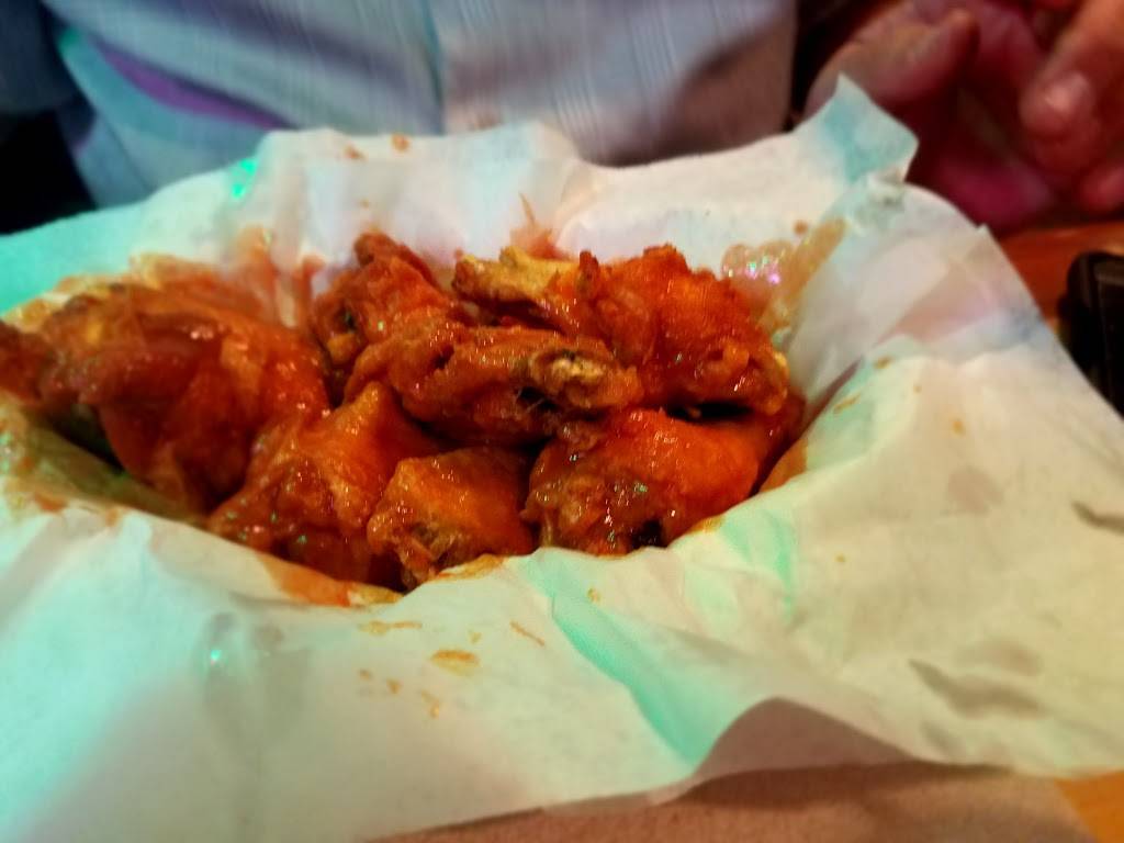 Wings Etc. | restaurant | 5899 Northwest Hwy Unit G, Crystal Lake, IL 60014, USA | 8154448180 OR +1 815-444-8180