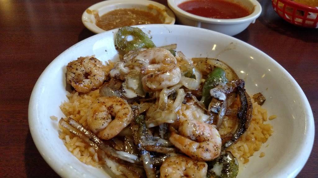 Los Portales Mexican Restaurant | restaurant | 408 W Church St, Lexington, TN 38351, USA | 7319670440 OR +1 731-967-0440