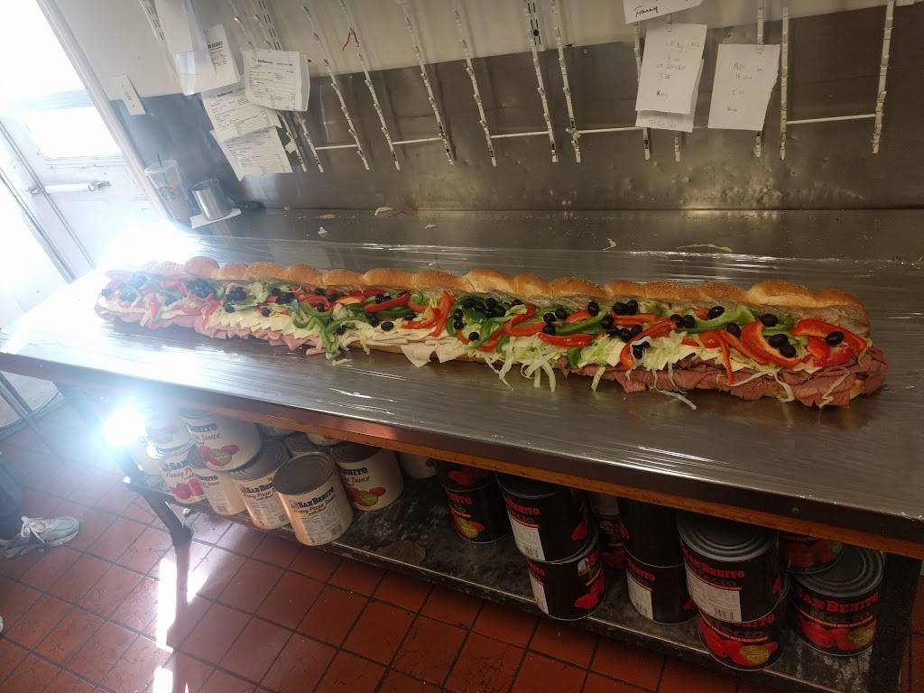 Leones Sub And Pizza | restaurant | 2935 292, Broadway, Somerville, MA 02145, USA | 6177762511 OR +1 617-776-2511