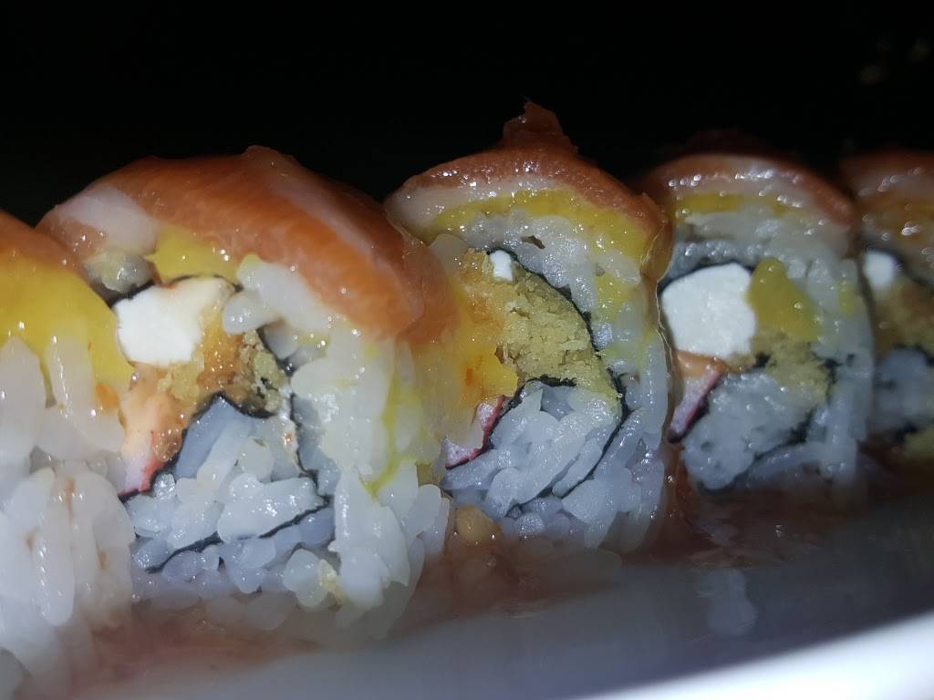 Yellow Tail Sushi | restaurant | 745 Chastain Rd NW ste 1030, Kennesaw, GA 30144, USA | 7704212918 OR +1 770-421-2918