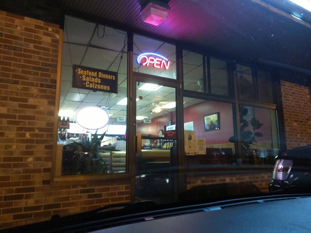 Christos Royal Pizza | restaurant | 68 Main St, Lakeville, MA 02347, USA | 5089476650 OR +1 508-947-6650