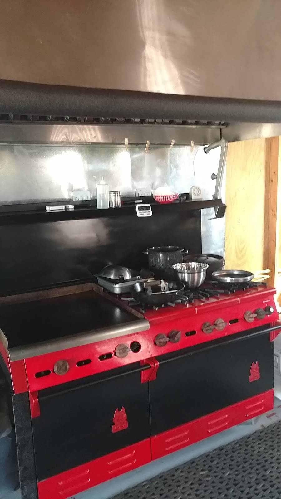 Roosters Wing Shack | restaurant | 3777 San Marcos Hwy, Luling, TX 78648, USA | 8304450240 OR +1 830-445-0240