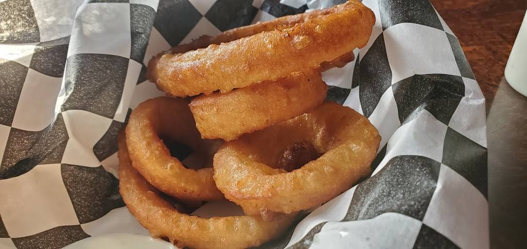 Tail Lights Tavern | restaurant | 323 Main St, Linwood, KS 66052, USA | 9133015100 OR +1 913-301-5100