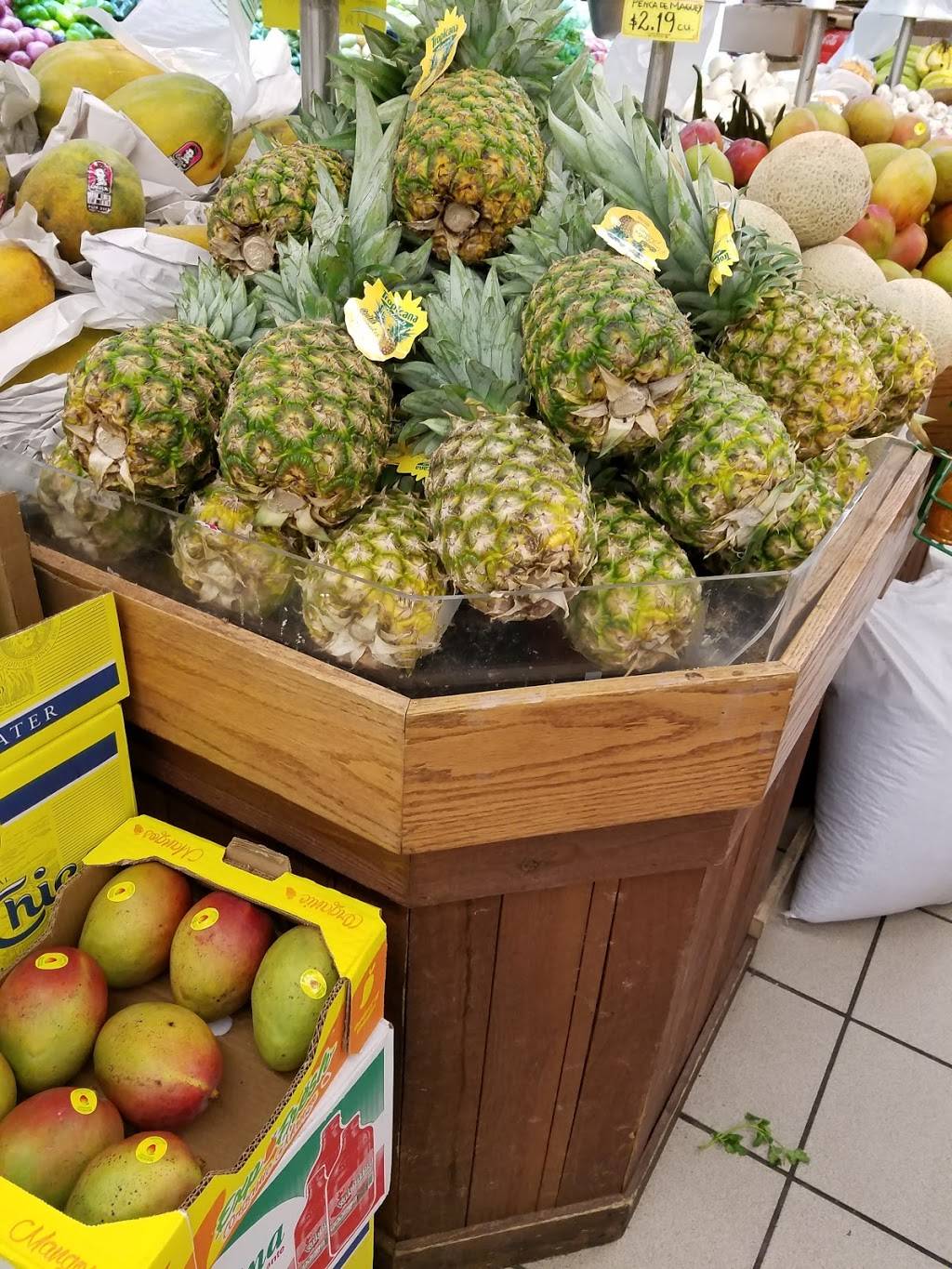 La Michoacana Meat Market | bakery | 2406 W Walnut St, Garland, TX 75042, USA | 9722765082 OR +1 972-276-5082