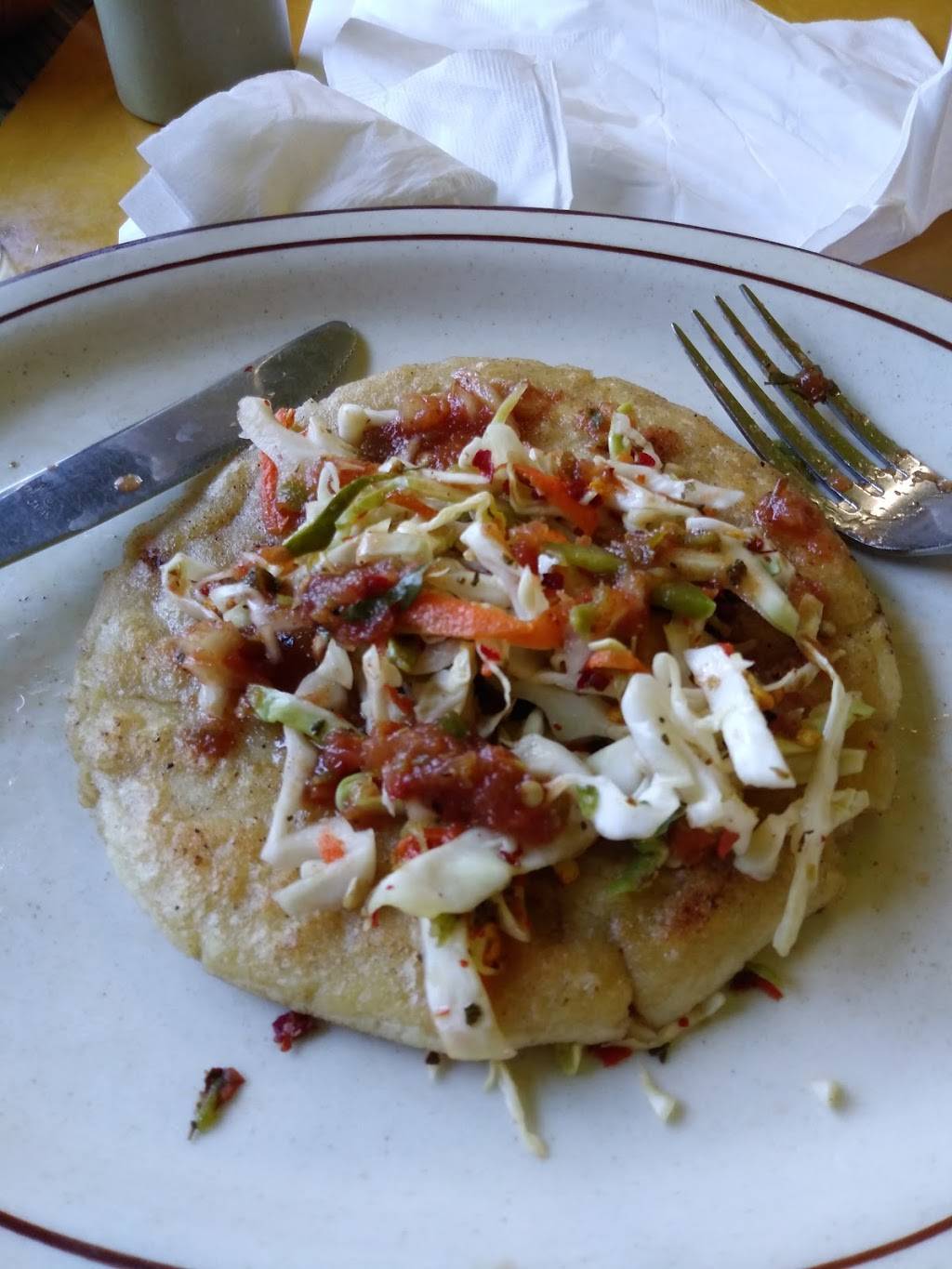 La Perla Taqueria | restaurant | 1150 McGinness Ave, San Jose, CA 95127, USA | 4082514884 OR +1 408-251-4884